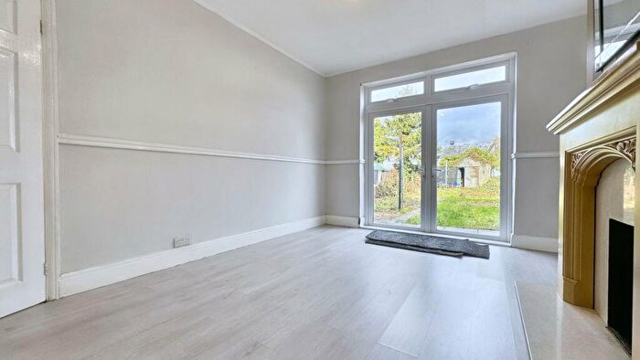 3 Bedroom Terraced House To Rent In Lodge Causeway, Bristol, BS16