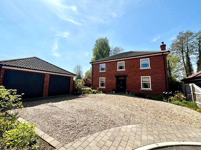 4 Bedroom Detached House For Sale In Willow Court, Shouldham, King's Lynn, PE33
