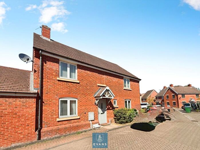2 Bedroom Semi-Detached House For Sale In Yellowstone Close, Keresley, Coventry, CV6