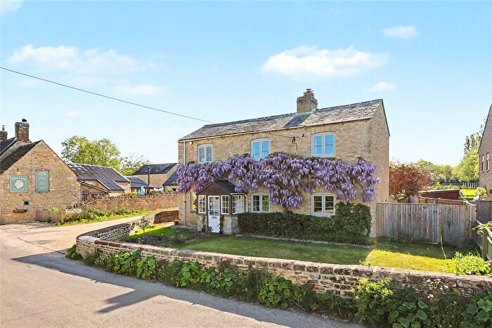 3 Bedroom Detached House To Rent In Wendlebury, Bicester, Oxfordshire, OX25