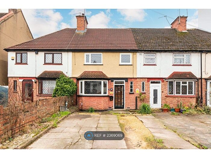 3 Bedroom Terraced House To Rent In Hagden Lane, Watford, WD18