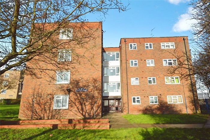 1 Bedroom Flat For Sale In Bligh Way, Rochester, Kent, ME2