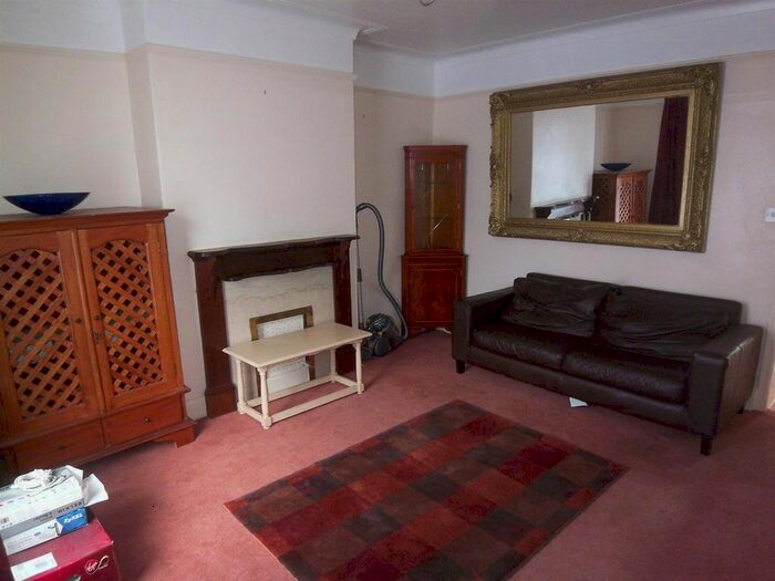 4 Bedroom End Of Terrace House To Rent In Vegal Crescent, Englefield Green, Egham, TW20