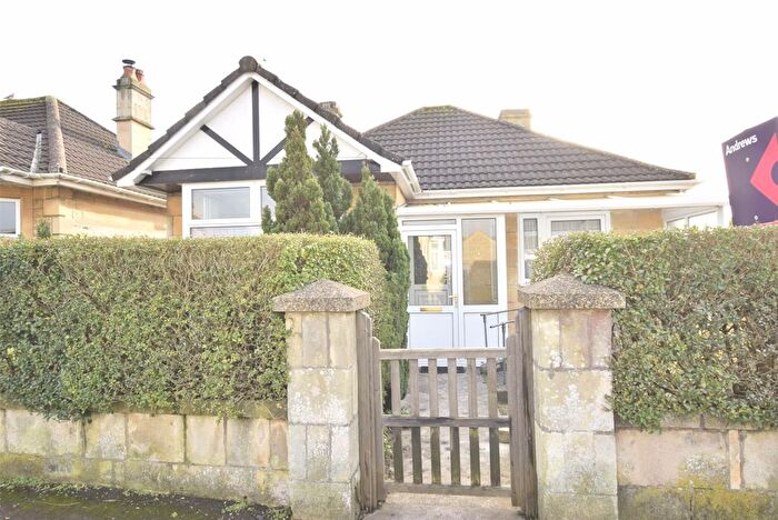 2 Bedroom Bungalow To Rent In Somerdale Avenue, Bath, Somerset, BA2