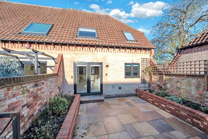 3 Bedroom Town House To Rent In William Barnaby Yard, College Street, Bury St. Edmunds, Suffolk, IP33