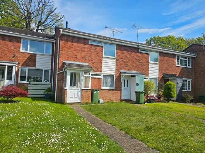 2 Bedroom Terraced House To Rent In Robinia Green, Southampton, SO16