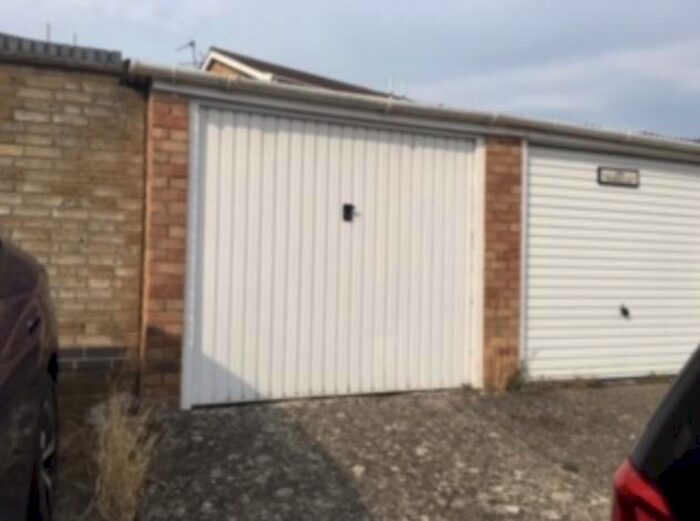 Garage / Parking To Rent In Lambourne Road, Bearsted, Maidstone, ME15