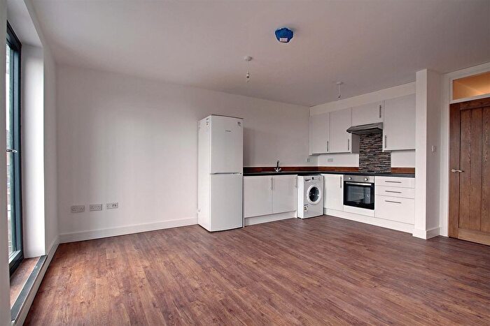 1 Bedroom Flat To Rent In The Broadway, Greenford, UB6