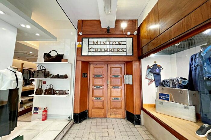 3 Bedroom Flat To Rent In Bournemouth, BH1