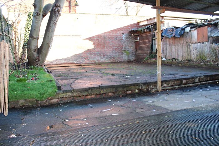 2 Bedroom Flat To Rent In Chichele Road, Willesden Green, NW2