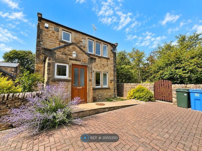 3 Bedroom Detached House To Rent In Newton Way, Skipton, BD23