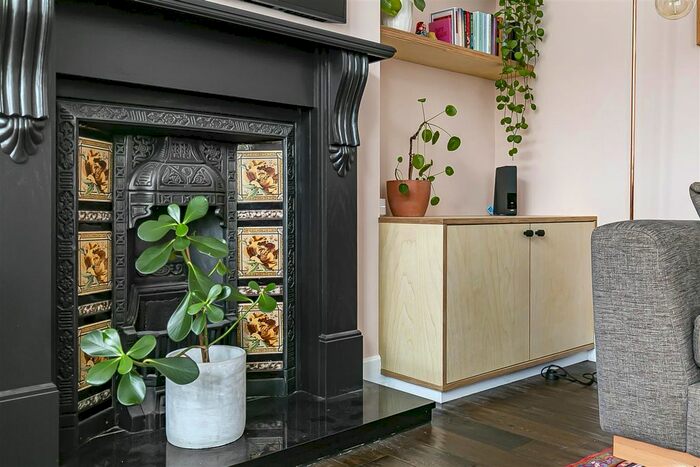 3 Bedroom End Of Terrace House For Sale In Barrett Road, Walthamstow, London, E17