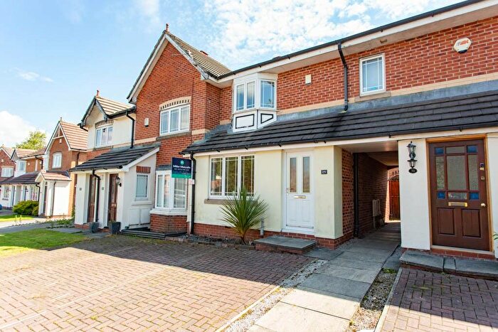 2 Bedroom Mews To Rent In Carnoustie, Bolton, BL3