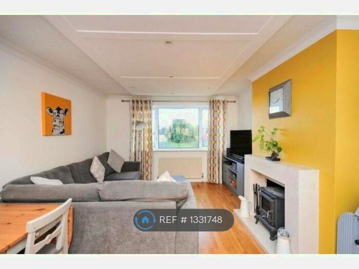 2 Bedroom Flat To Rent In Barham Court, Bromley, BR2