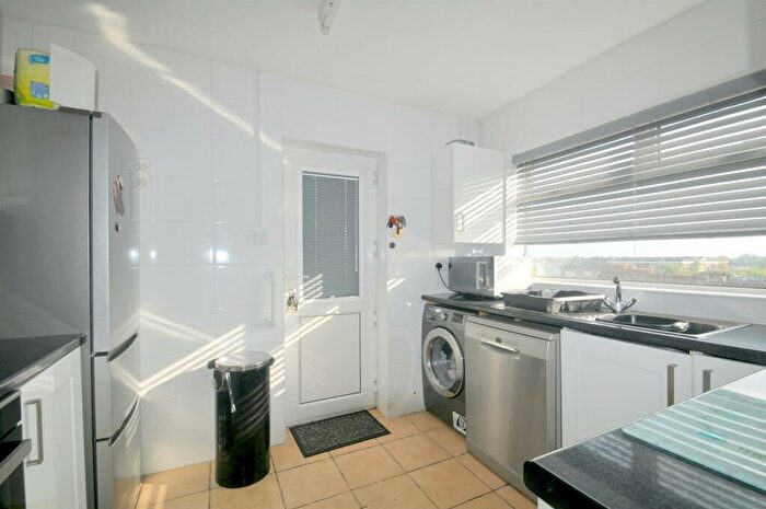 2 Bedroom Semi-Detached Bungalow For Sale In Magpie Road, Langney, Eastbourne, BN23