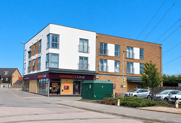 2 Bedroom Flat To Rent In Trivia Close, Leighton Buzzard, LU7