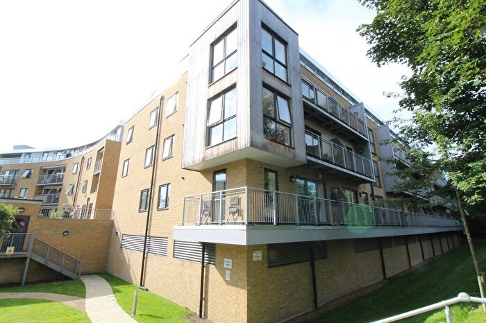 2 Bedroom Flat To Rent In Smeaton Court, Hertford, SG13