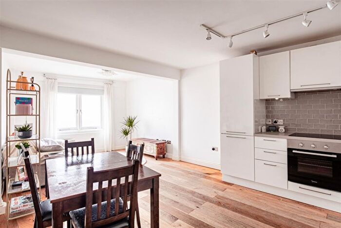 1 Bedroom Flat For Sale In King Street, W6