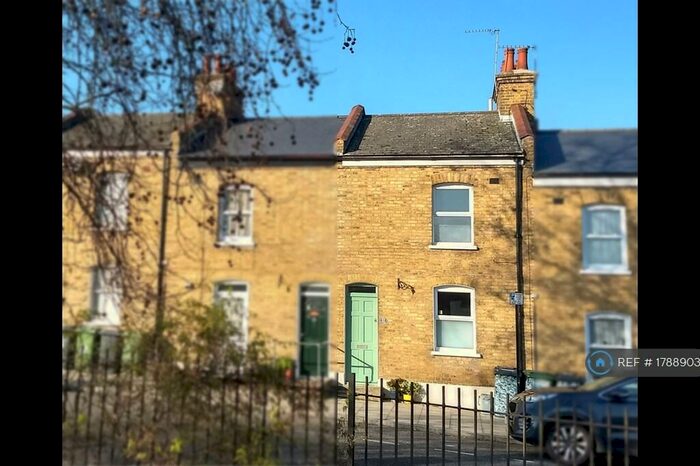 2 Bedroom Terraced House To Rent In Oscar Street, London, SE8