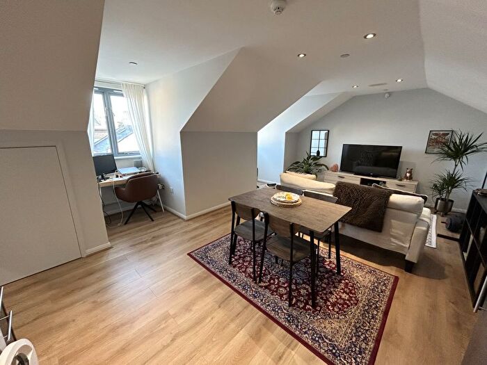 1 Bedroom Flat To Rent In Arundel Road, Brighton, BN2