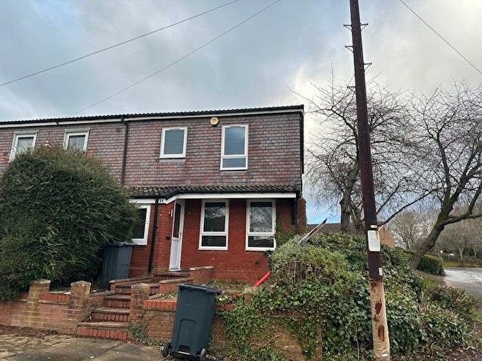 3 Bedroom End Terrace House To Rent In Harlech Close, Birmingham, B32