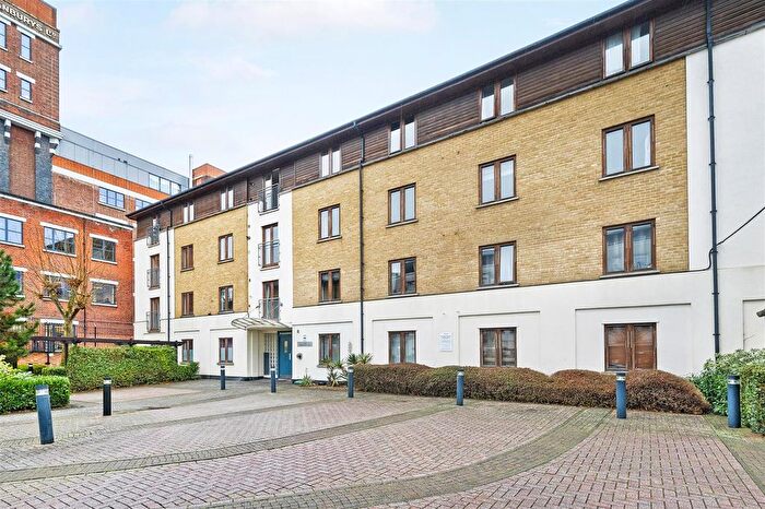 2 Bedroom Flat For Sale In Sunlight Square, London, E2