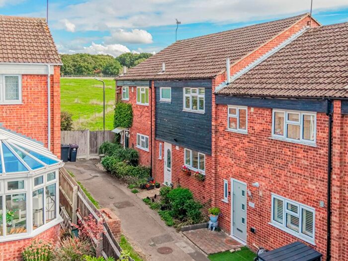 3 Bedroom Terraced House For Sale In Hambro Close, Rayleigh, SS6