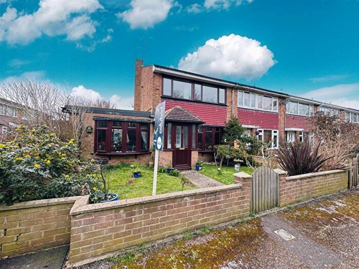 4 Bedroom Semi-Detached House For Sale In Arun, East Tilbury, RM18