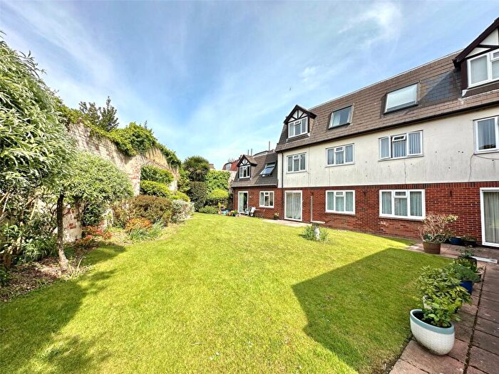 1 Bedroom Apartment For Sale In Green Street, Old Town, Eastbourne, BN21