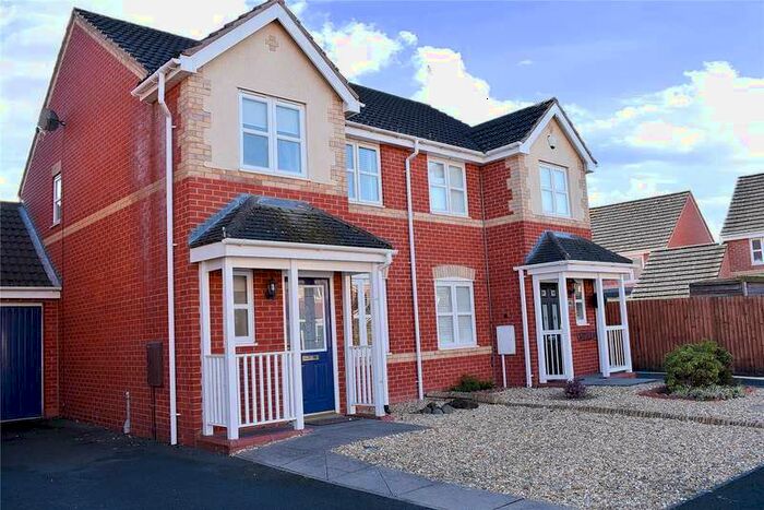 3 Bedroom Semi-Detached House To Rent In Swan Drive, Droitwich Spa, WR9