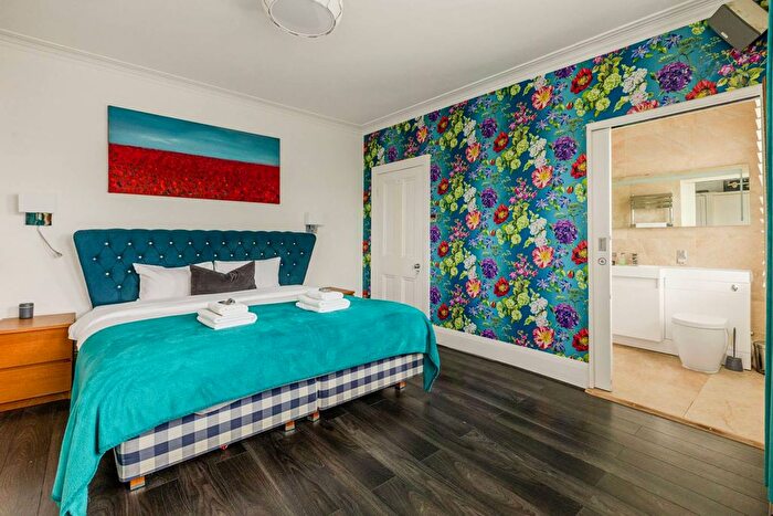 5 Bedroom Semi-Detached House For Sale In St Ann's Hill, Wandsworth, London, SW18