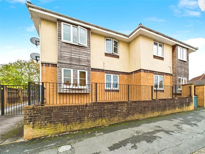 1 Bedroom Flat For Sale In Hartcliffe Road, Knowle, Bristol, BS4