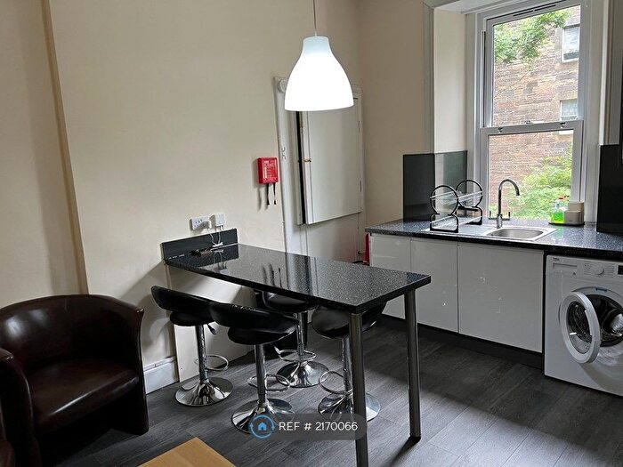 4 Bedroom Flat To Rent In Clerk Street, Edinburgh, EH8