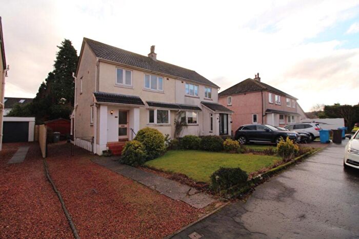 3 Bedroom House To Rent In Craigbank Crescent, Eaglesham, G76