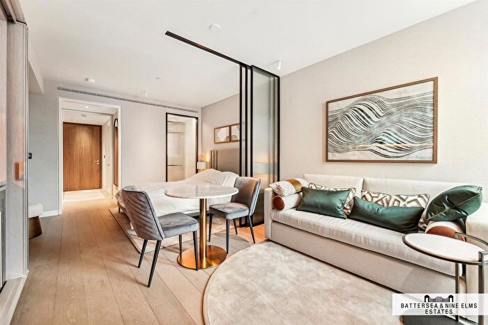 Studio To Rent In Hanover Square, London, W1S