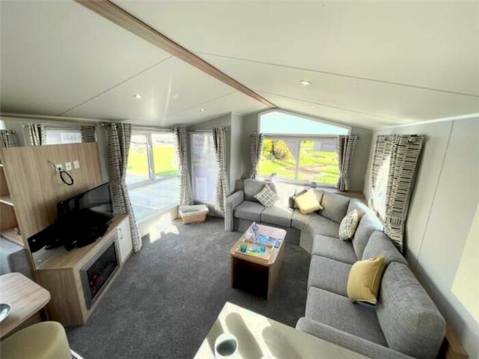 2 Bedroom Property For Sale In Ruan Minor, Helston, TR12