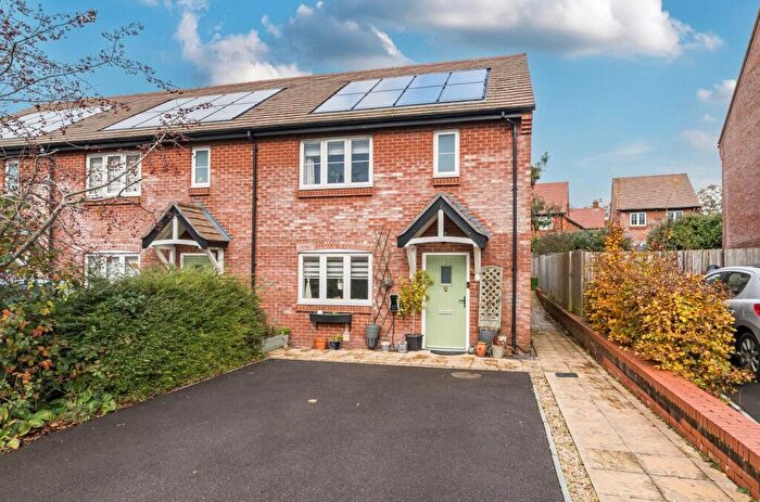 3 Bedroom End Of Terrace House For Sale In Mulberry Gardens, Medstead, Alton, Hampshire, GU34