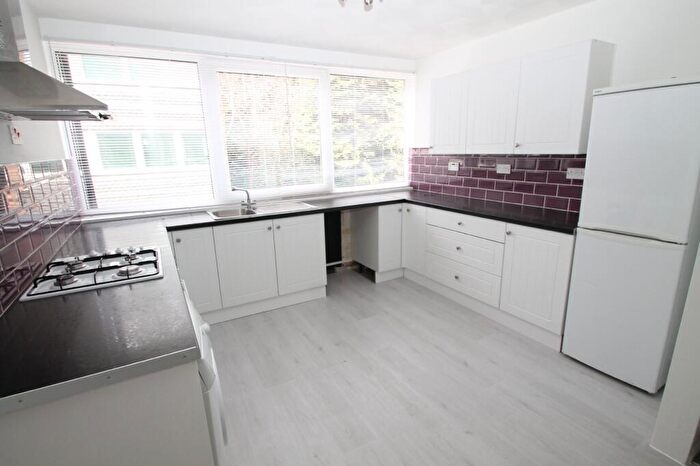 3 Bedroom House To Rent In Mill Close, Wokingham, Berkshire, RG41