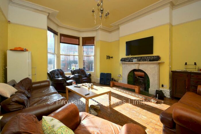 8 Bedroom Terraced House To Rent In Regent Park Terrace, Hyde Park, Leeds, LS6
