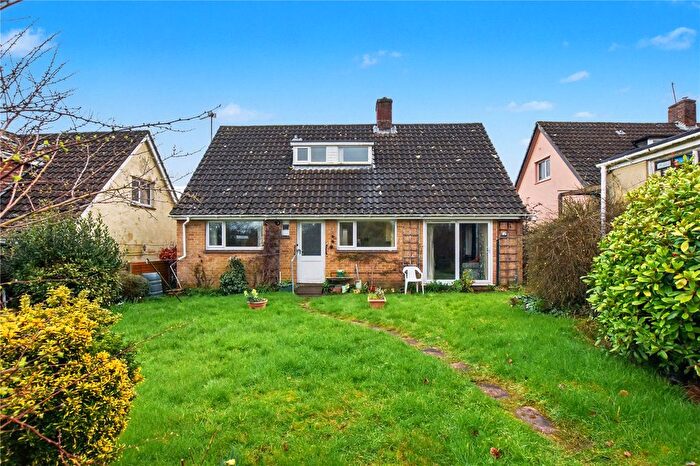 3 Bedroom Bungalow For Sale In Blagdon Hill, Taunton, Somerset, TA3