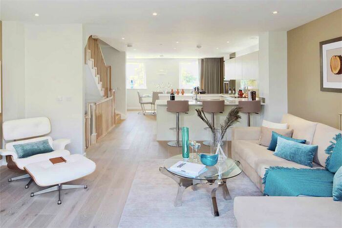 4 Bedroom Town House To Rent In Kidbrooke Village, Greenwich, SE3