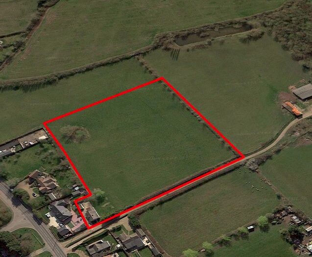 2 Bedroom Detached Bungalow For Sale In Maldon Road, Latchingdon, Chelmsford, CM3