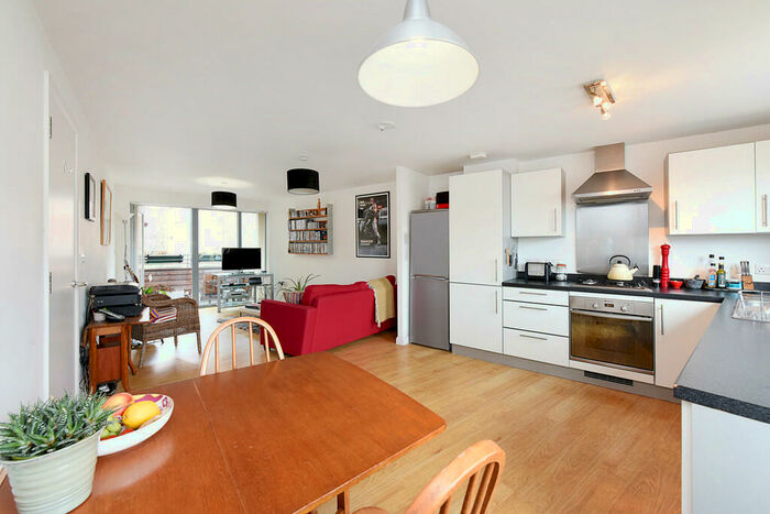 2 Bedroom Apartment To Rent In Milbourne Street, Hackney, E9