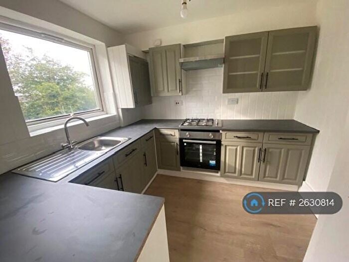 2 Bedroom Flat To Rent In Raeburn Court, Chelmsford, CM1