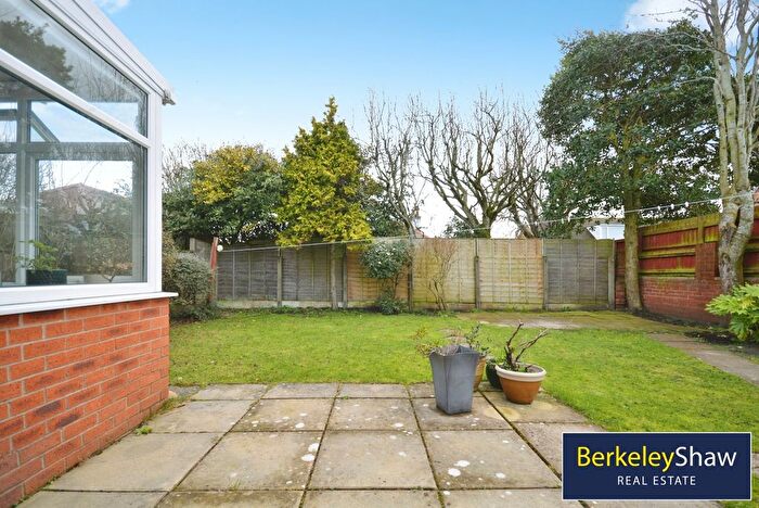 3 Bedroom Semi Detached House For Sale In Bowness Avenue, Ainsdale, PR8