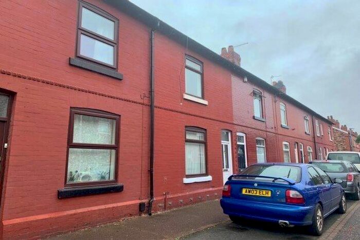 2 Bedroom Property To Rent In Oldham Street, Warrington, WA4