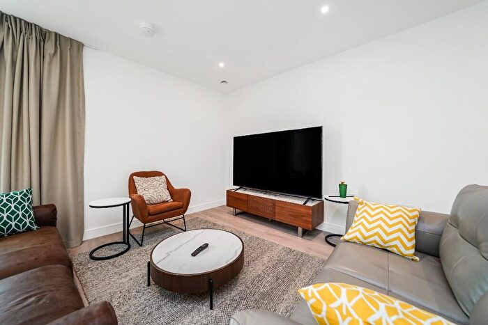 2 Bedroom Flat To Rent In Caldon Boulevard, Wembley, Middlesex, HA0