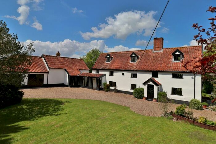 5 Bedroom Farm House For Sale In The Street, Tibenham, Norwich, NR16