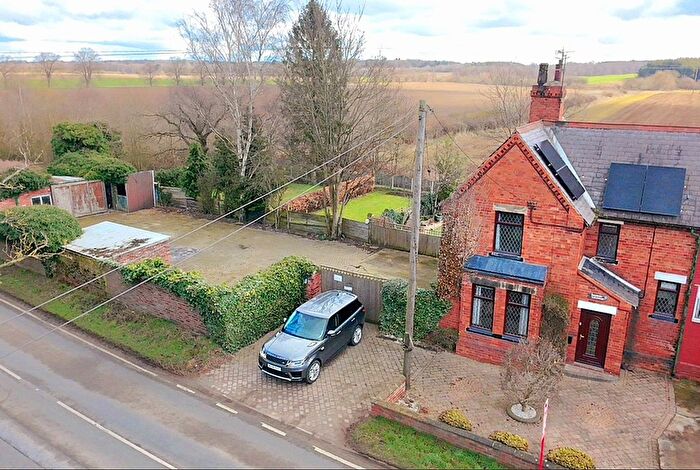 3 Bedroom Cottage For Sale In Hesley, Doncaster, DN11