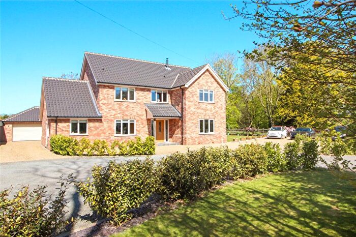 4 Bedroom Detached House For Sale In Orchard Mead, Tharston, Norwich, Norfolk, NR15